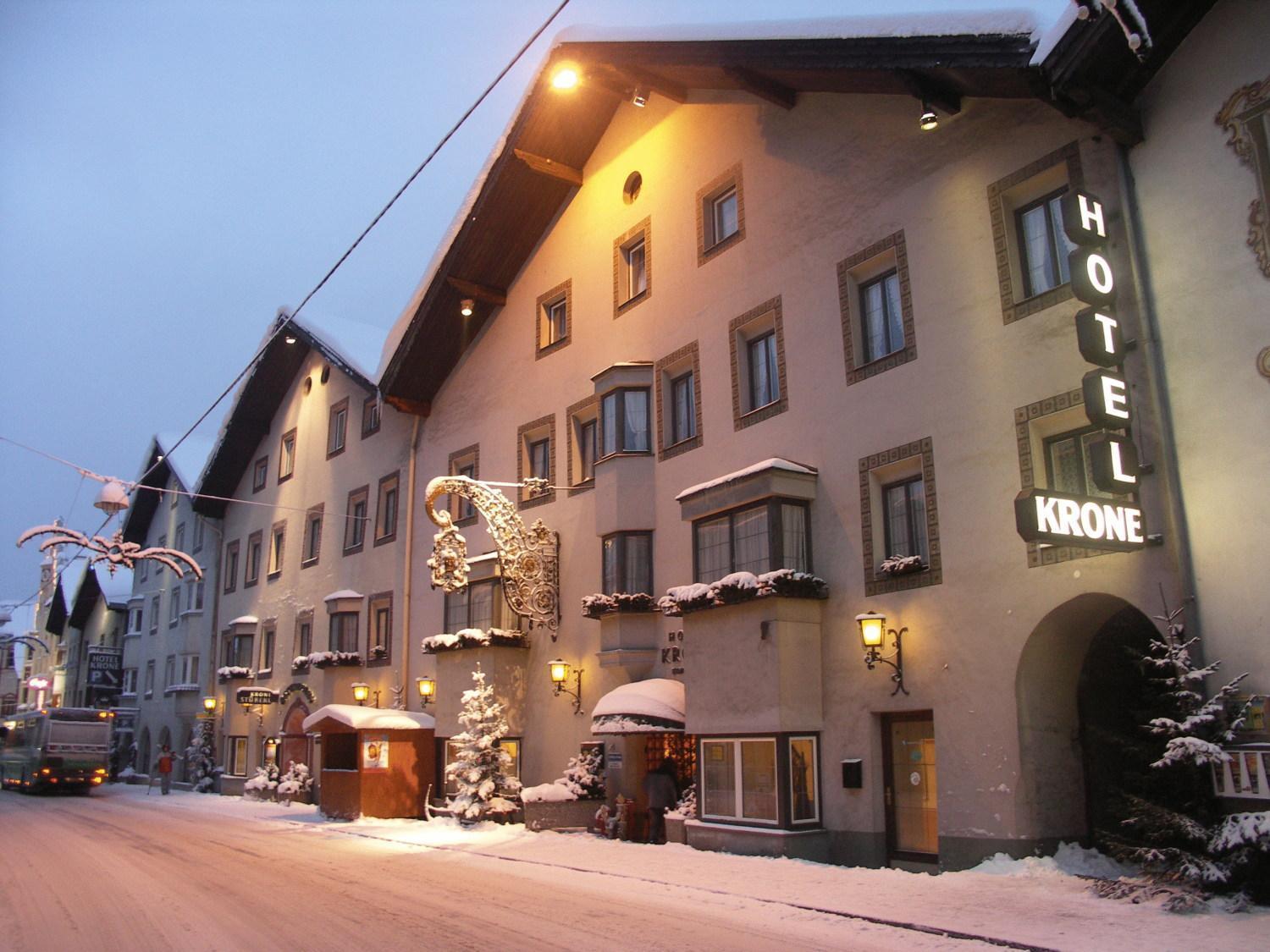 Hotel Krone มาเทร อัม เบรนเนอร์ ภายนอก รูปภาพ