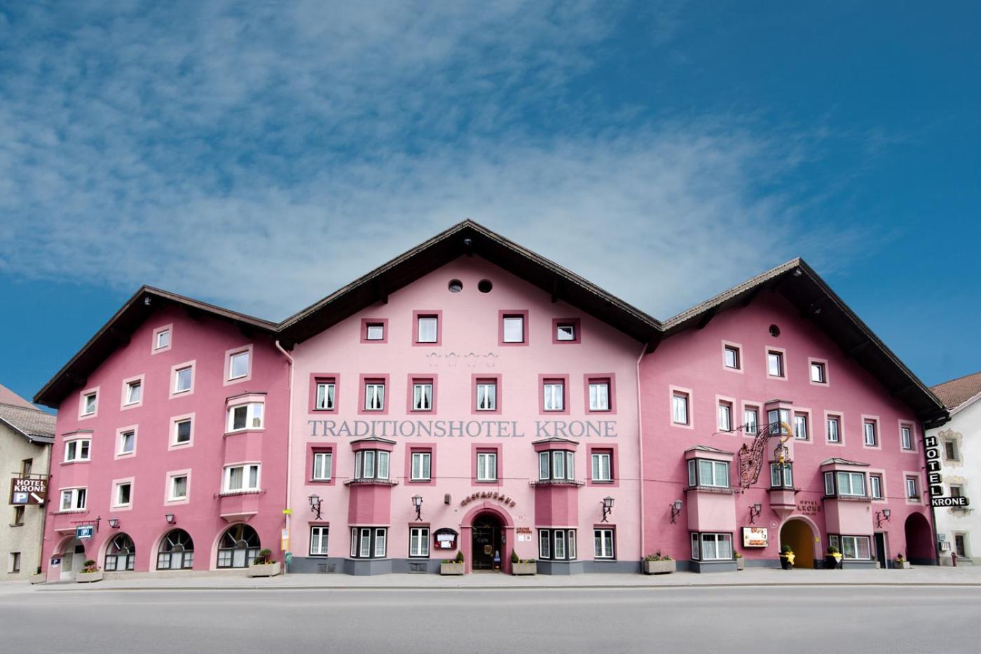 Hotel Krone มาเทร อัม เบรนเนอร์ ภายนอก รูปภาพ